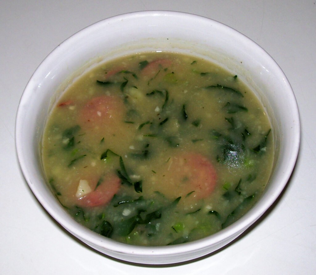 Caldo verde carioca